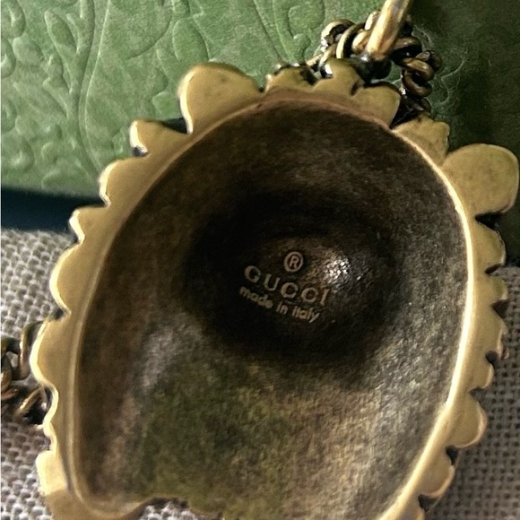 G U C C I 🔥 Lion Necklace 🔥 - Picture 7 of 7